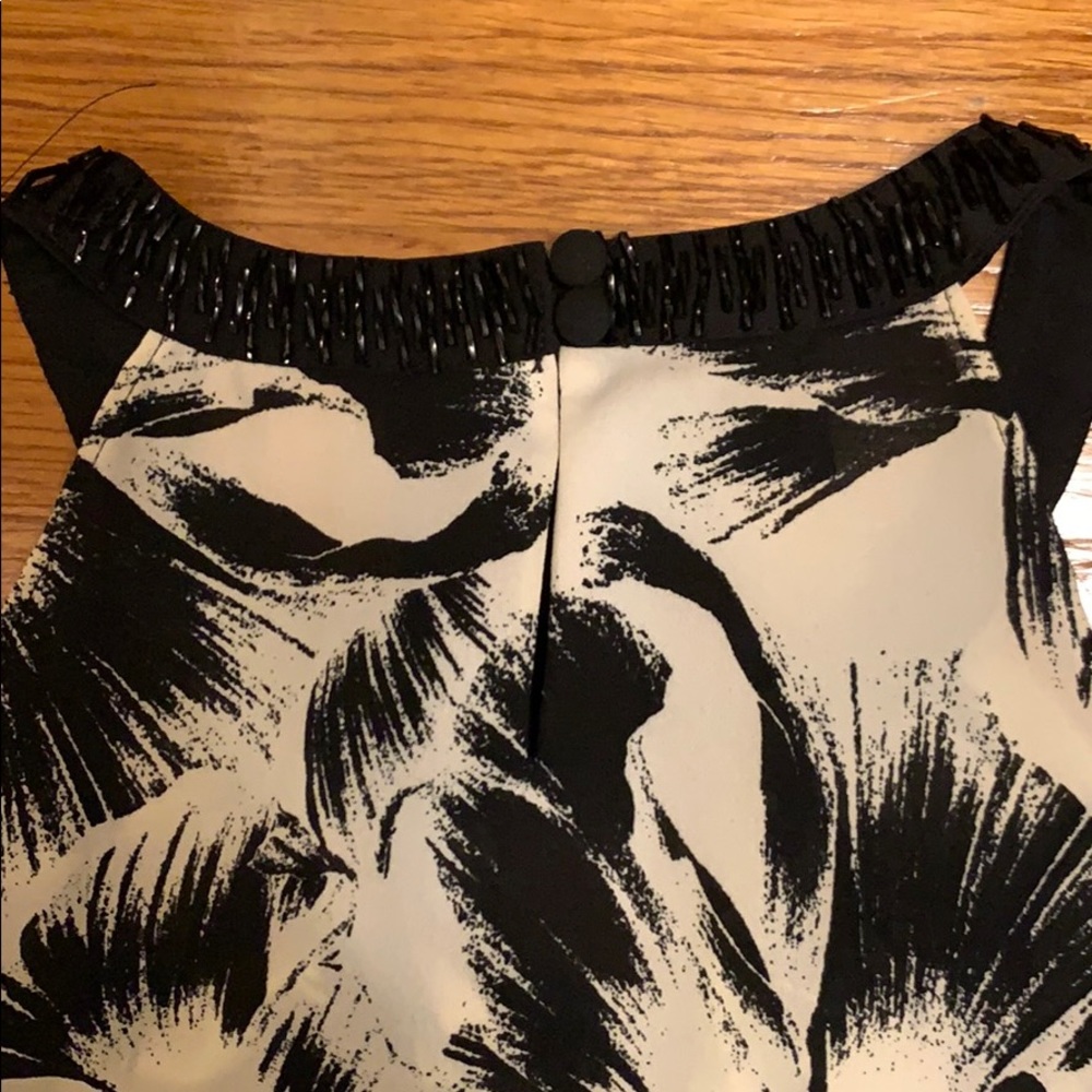 Fun blouse. - Picture 4 of 4
